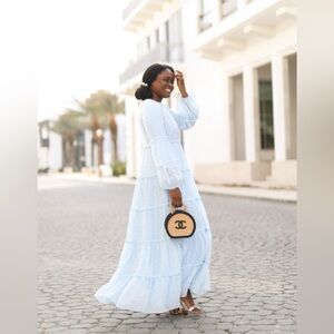 🚨 🚨 ISO 🚨 🚨 Dainty Jewells Bella Bleu Maxi Dress